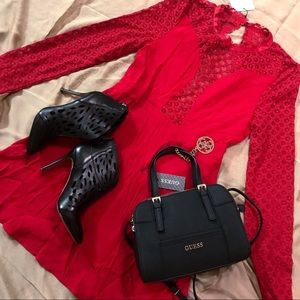 • FOXIEDOX RED DRESS •